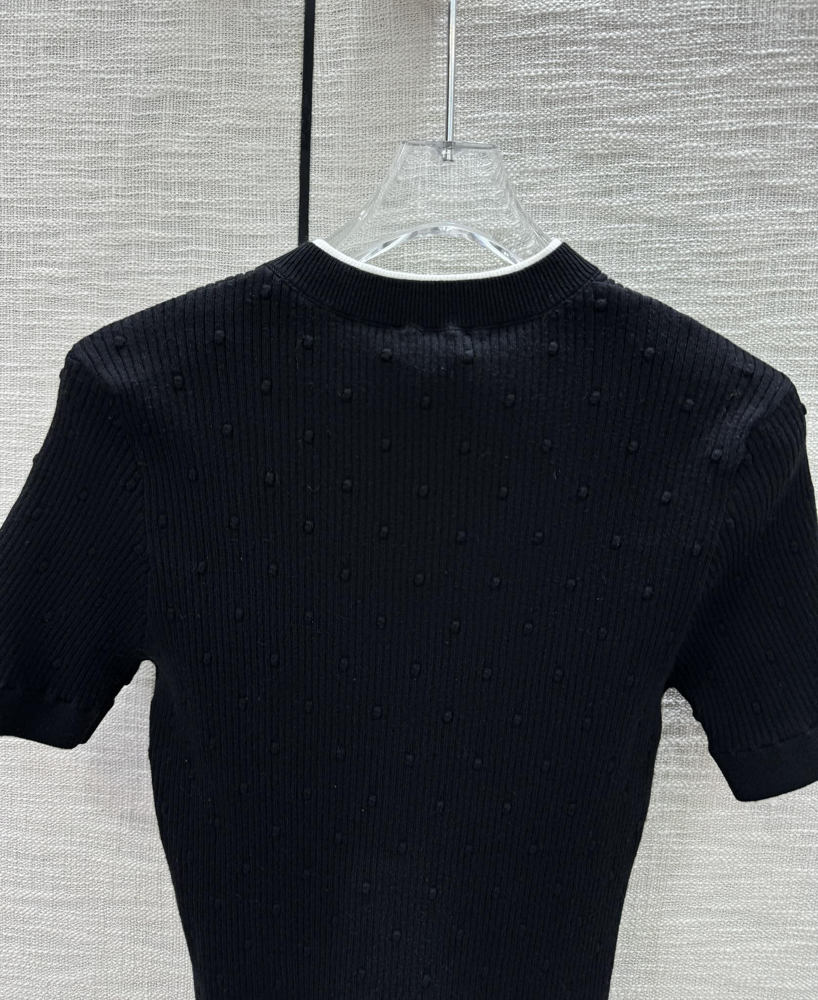 Chanel 2404 - Вязаный топ с короткими рукавами и круглым вырезом, частично открытый - Черный