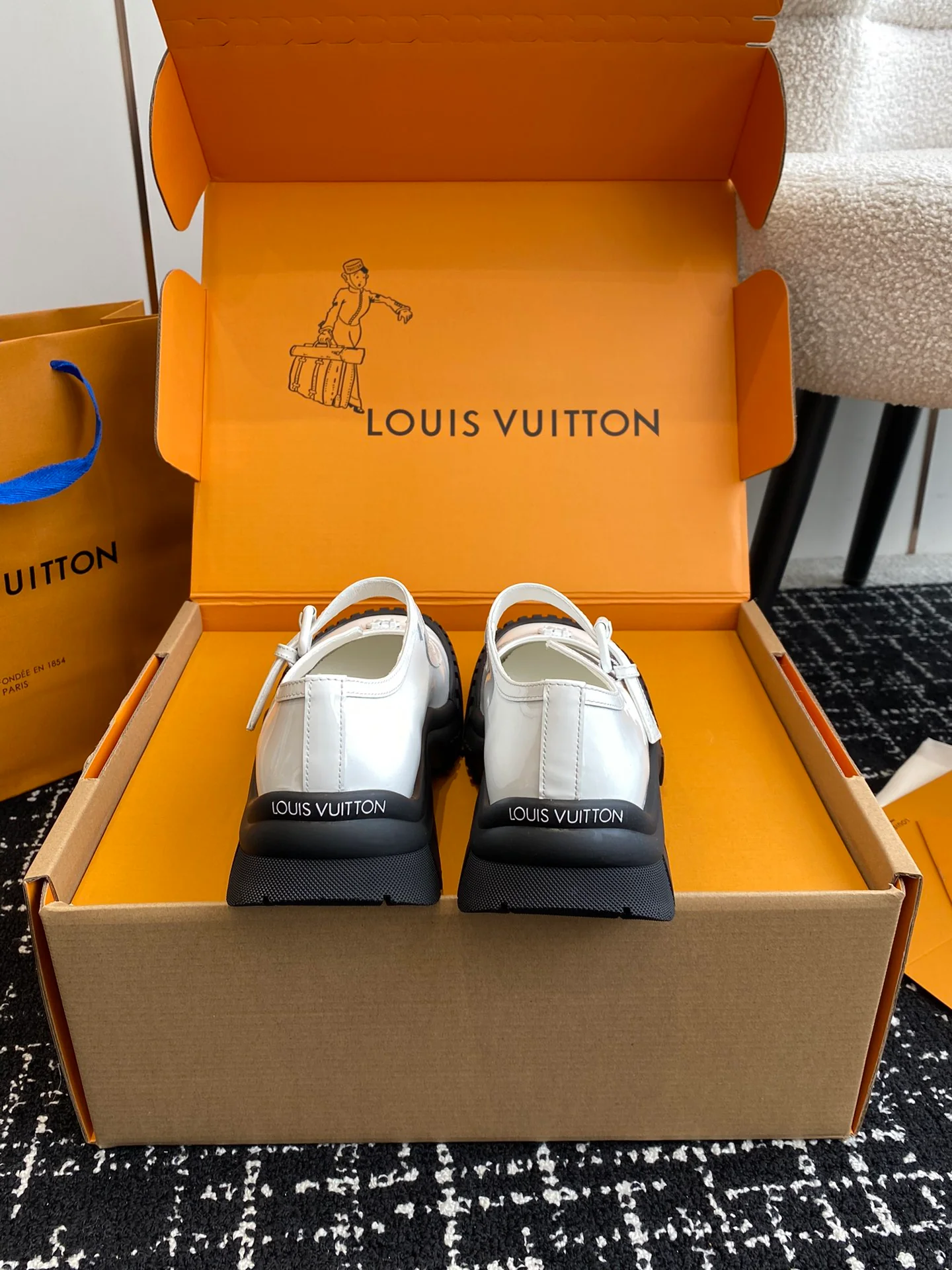 LV-2024 Туфли Мэри Джейн - Белые