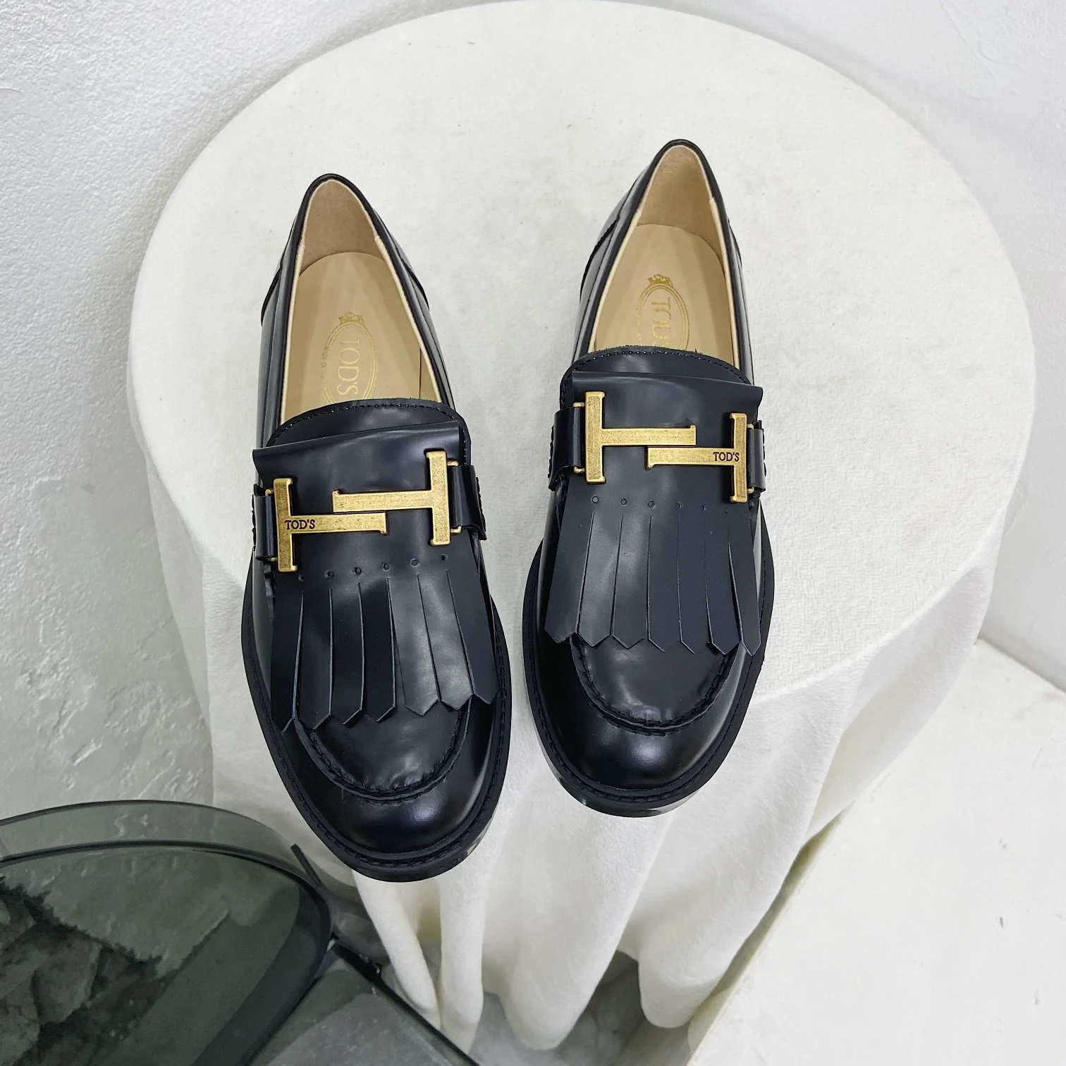 Лоферы Tods с двойной Т-образной кисточкой и слипонами