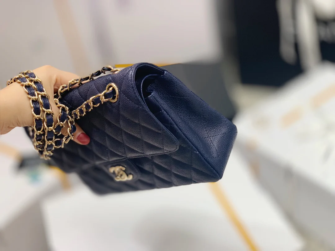 Сумка Chanel Sesame Pattern CF — темно-синяя с золотой фурнитурой — 23 см