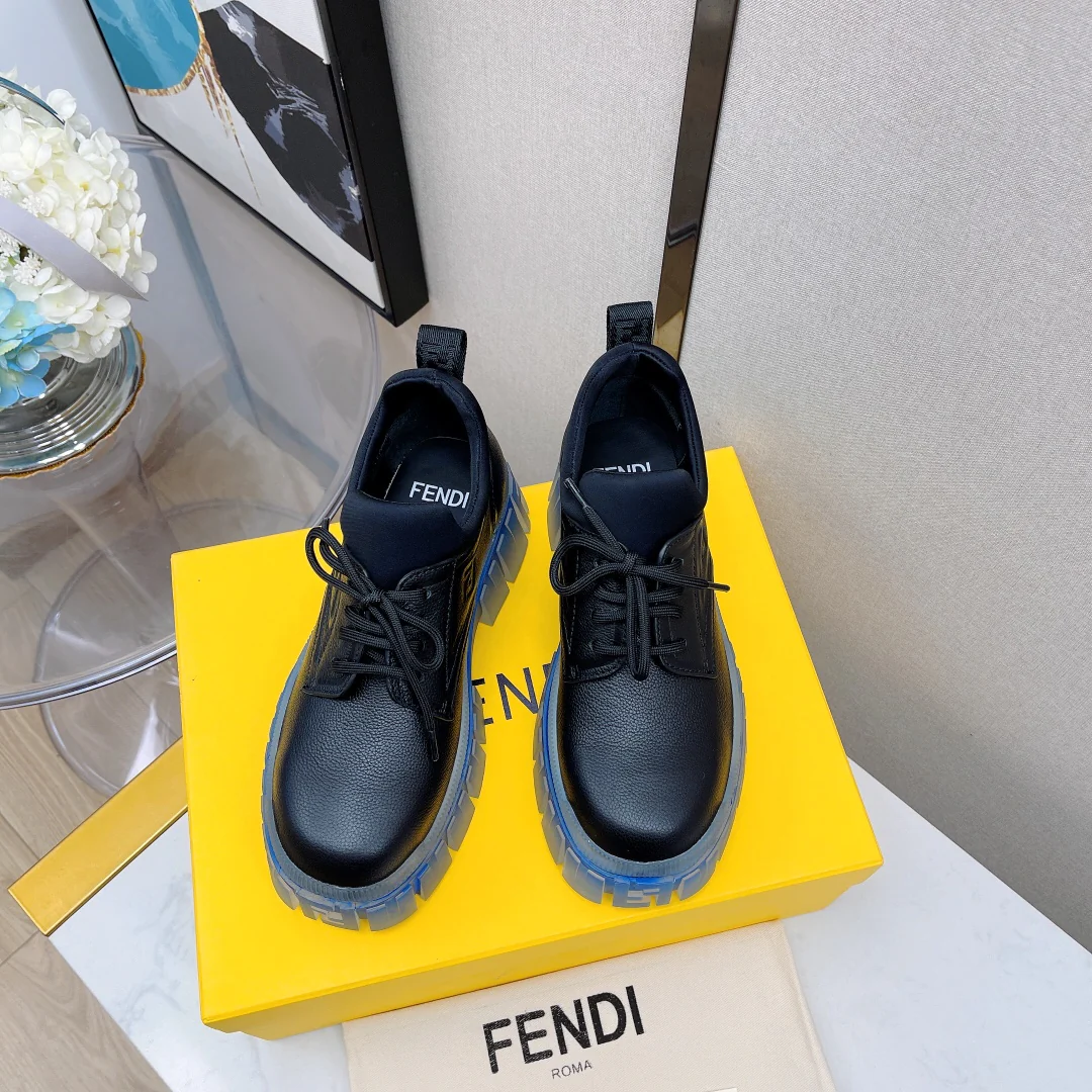 Fendi - Новинка сезона осень/зима 2022 - Повседневные туфли на платформе со шнуровкой