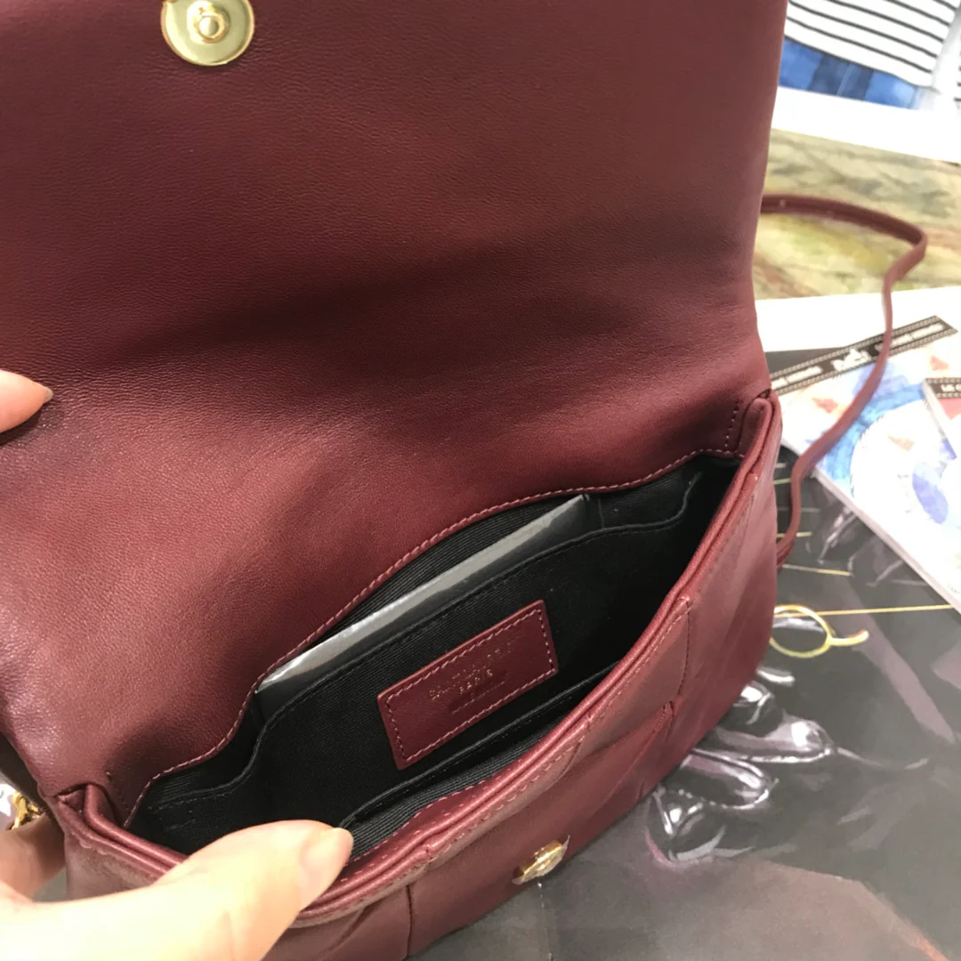 YSL-jamie-chain-wallet-1