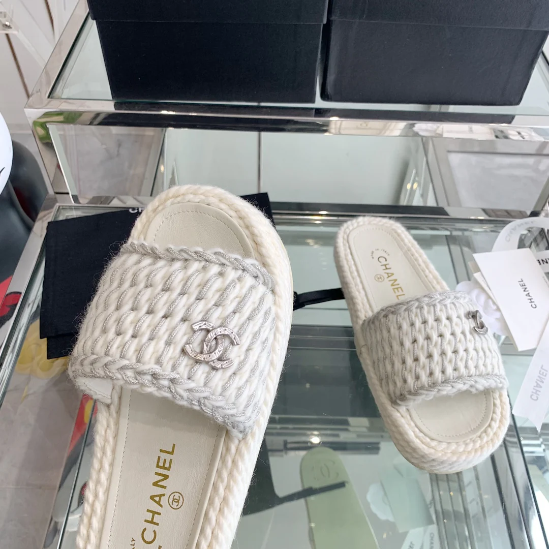 Chanel - Плетеные тапочки - Белые
