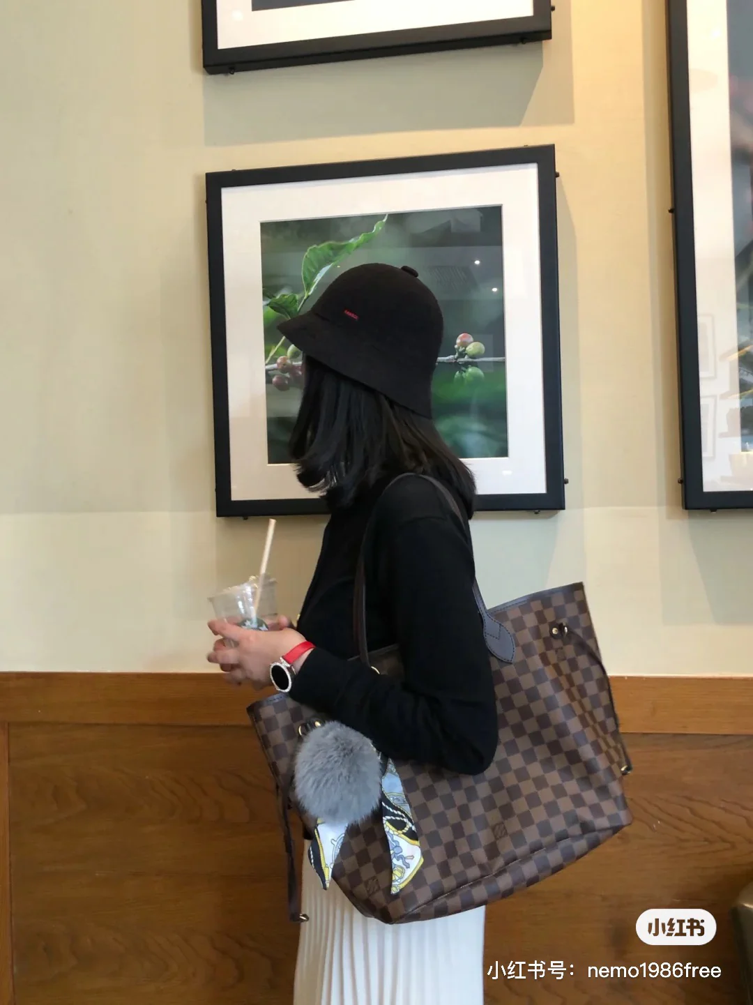 m41358-LV-neverfull-Kag-Up Image