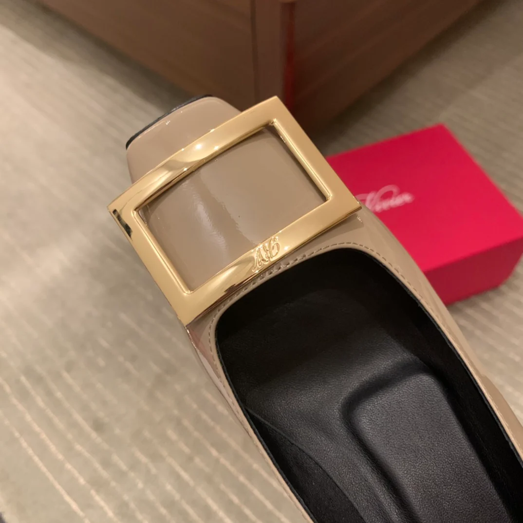 Туфли RV - на низком каблуке - изображение из коллекции