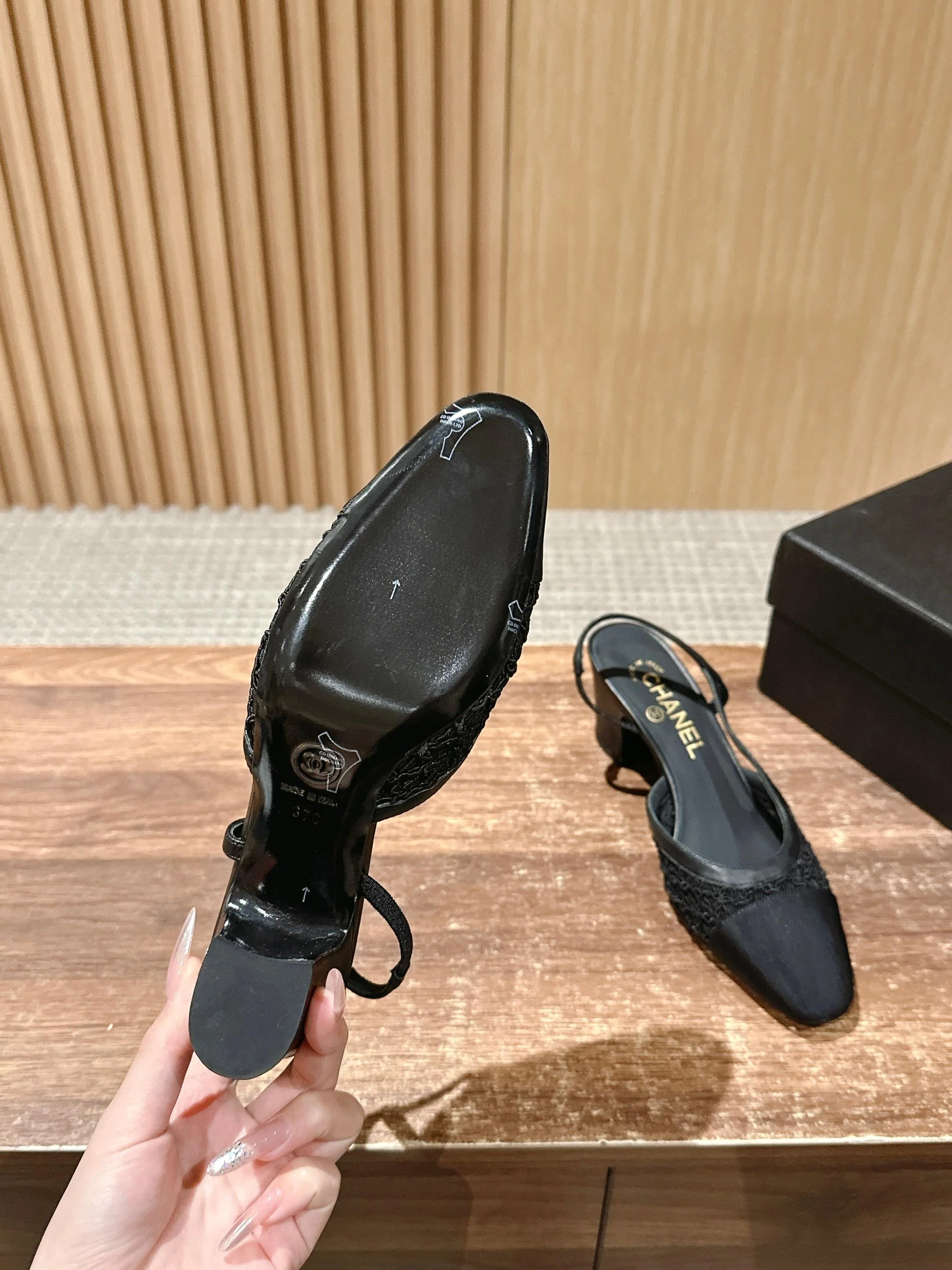 Chanel - Кружево и шаньдунский шелк - Туфли на массивном каблуке - Черные