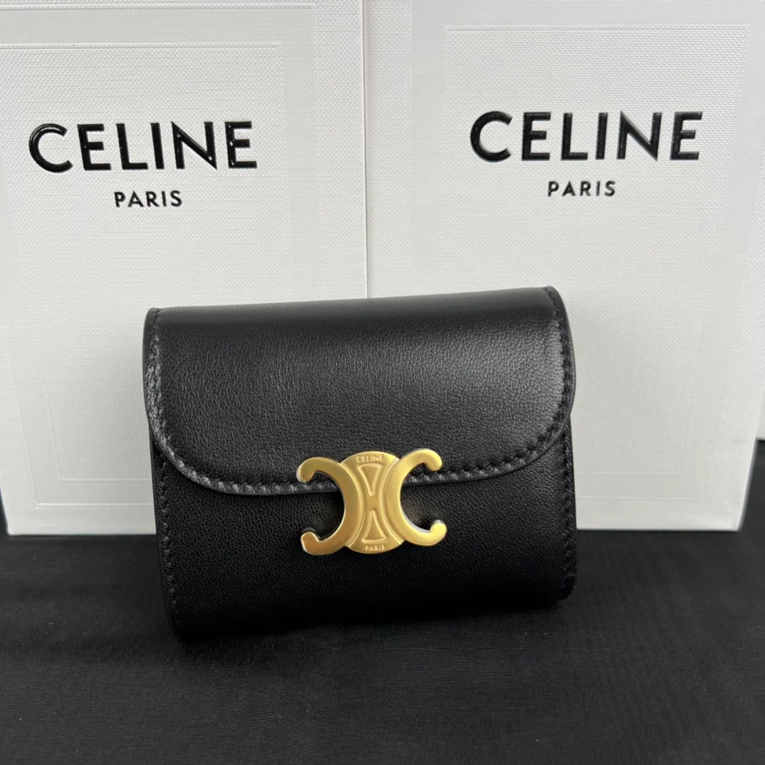Celine-TRIOMPHE 小号光滑羊皮革钱包 黑色