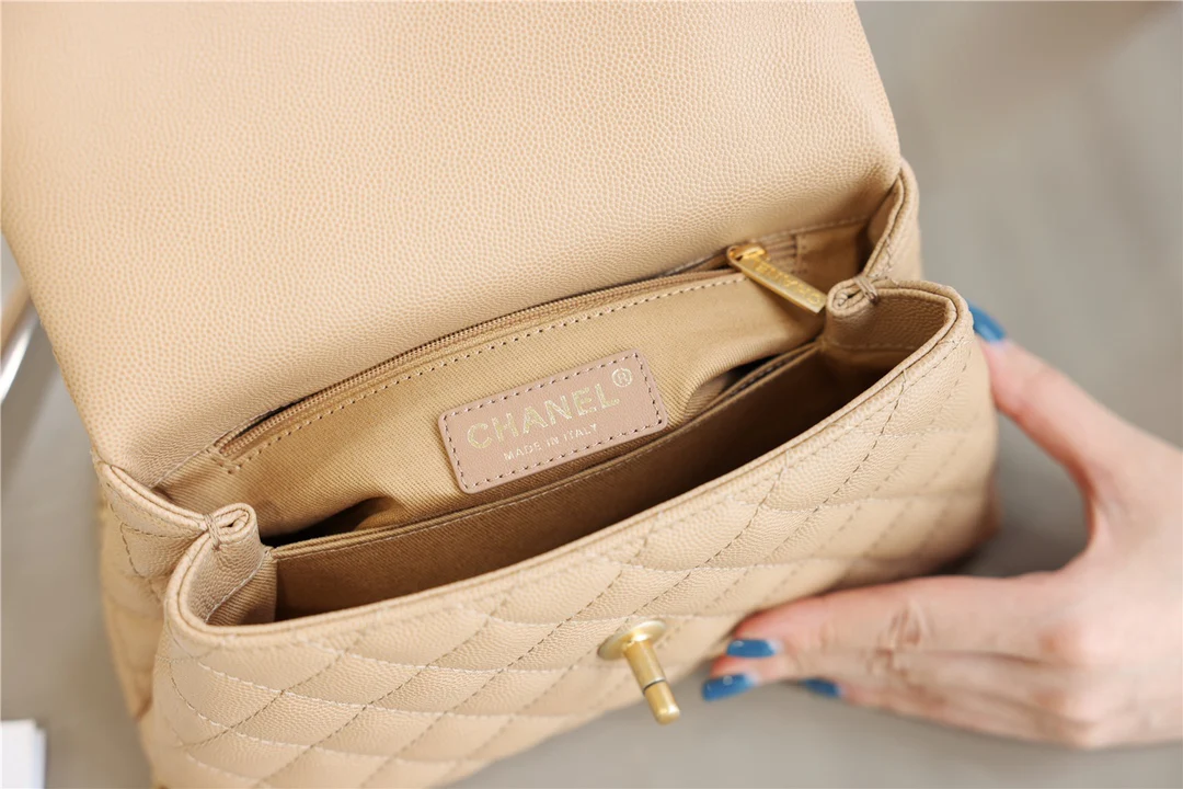 Chanel 2021 Coco Handle Apricot Lizard Pattern Handle Small