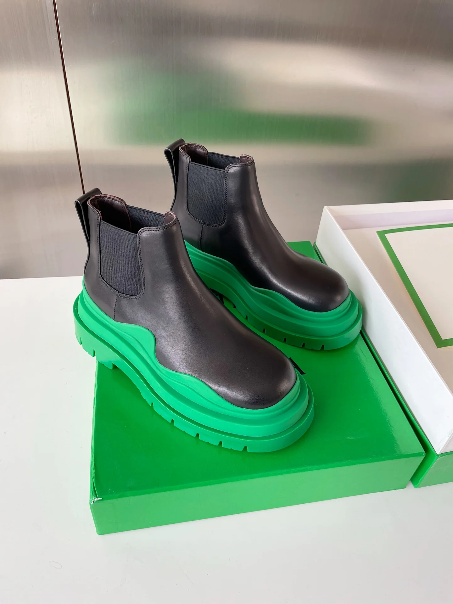 BV - Туфли Martin на платформе с зеленой подошвой