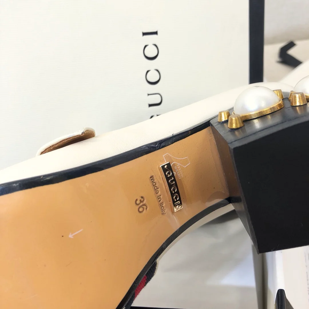 Gucci - Туфли на массивном каблуке с жемчужным блеском - Квадратный носок - Туфли на низком каблуке - Лоферы