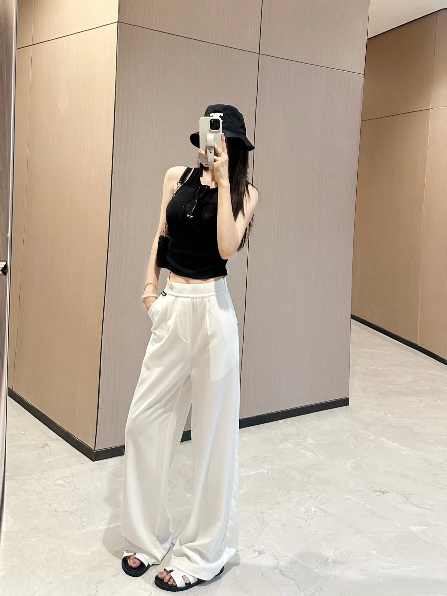 Miu Miu - 2404 - Узкие повседневные брюки - Белые