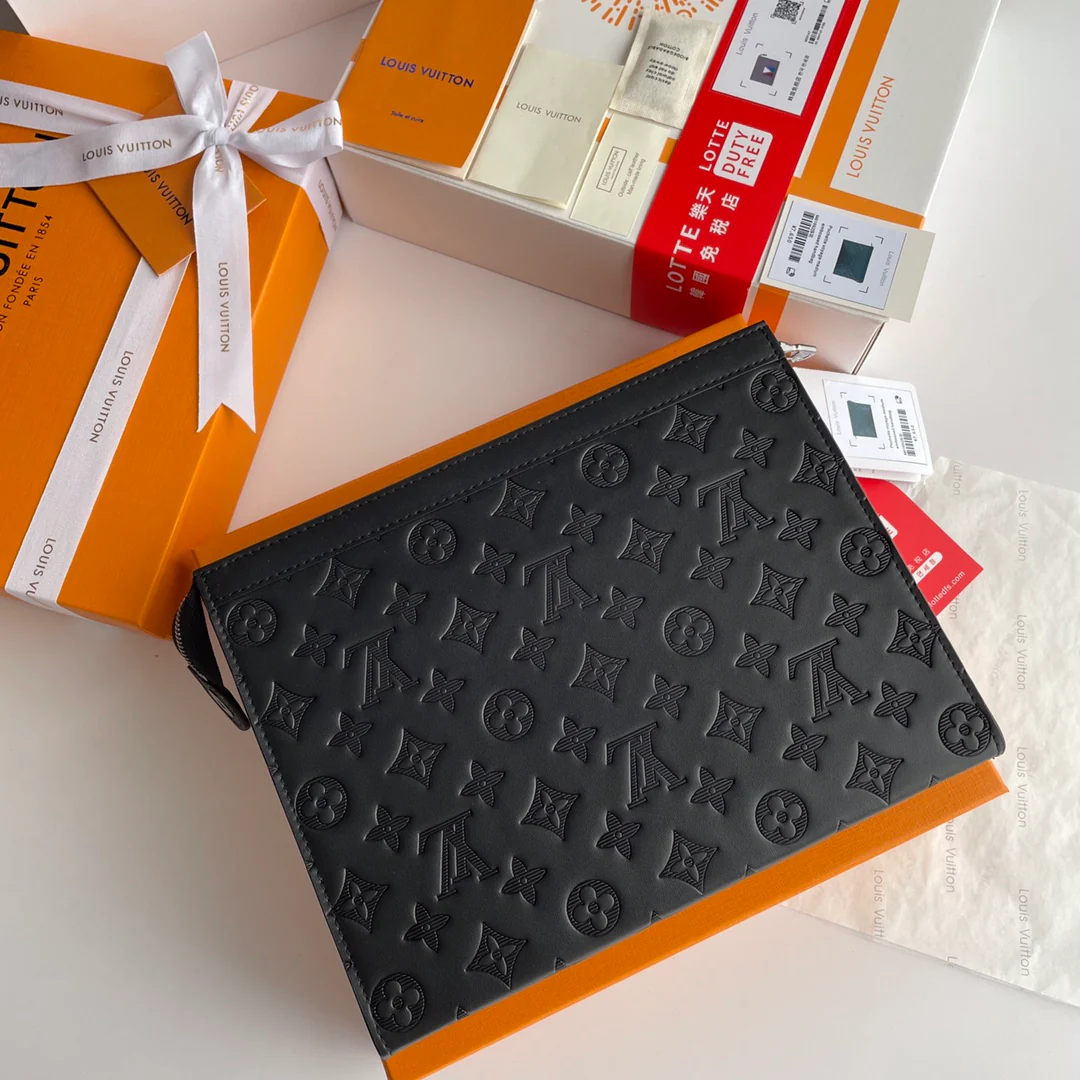 lv-m61692-клатч