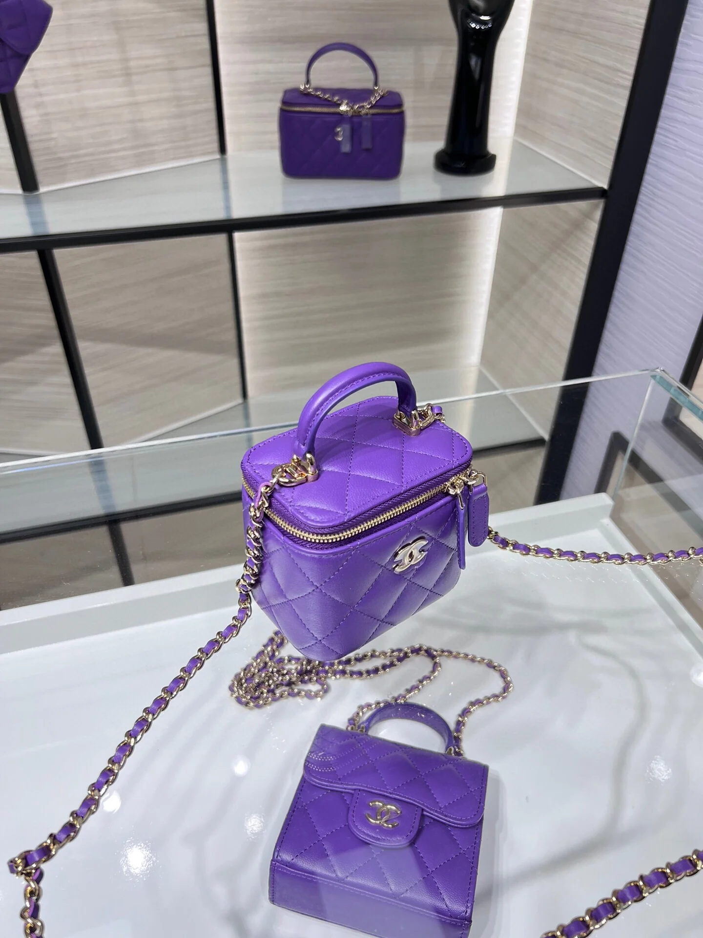 Футляр для помады Chanel 2022 Métiers d'Art - Маленькая коробочка - Фиолетовый