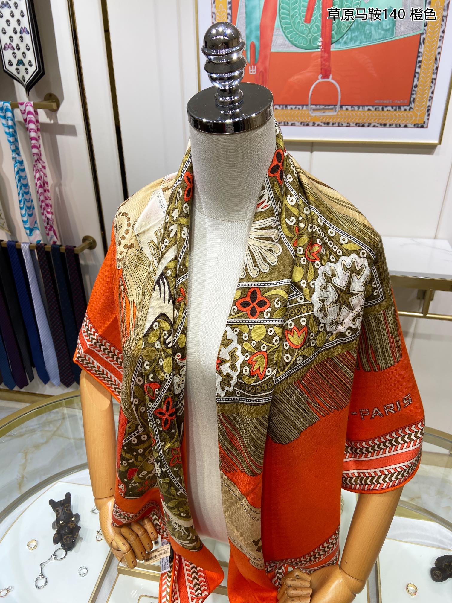 Hermes - Prairie Saddle - Квадратный шарф из высококачественного шелкового кашемира (140 г).