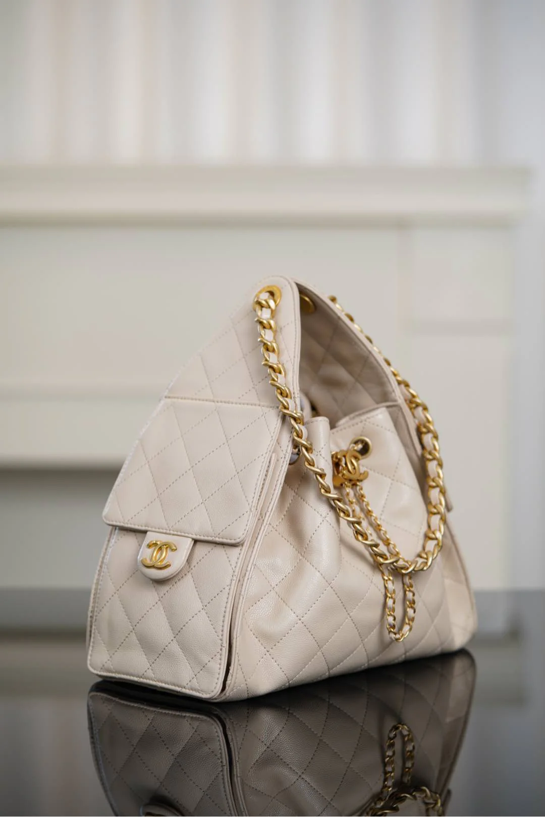 Сумка Chanel 25s 25bag Caviar Drawstring Hobo Small - Off-white