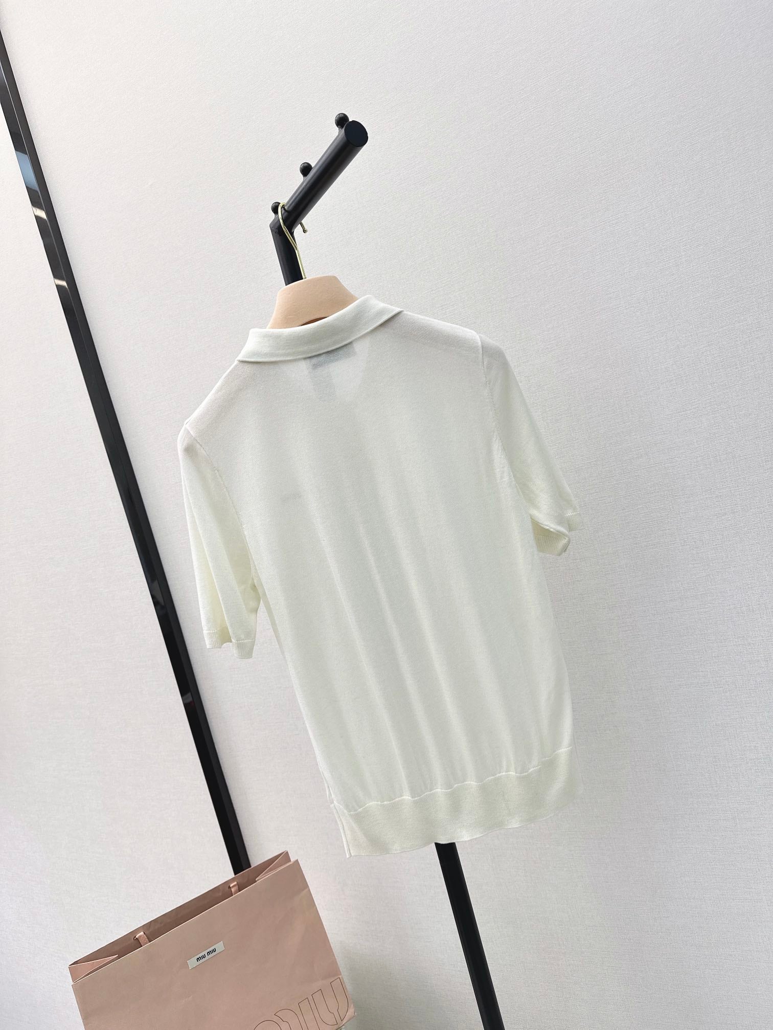 Miu Miu - 2404 - 24ss Весенне-летний новый вязаный свитер-поло - Белый