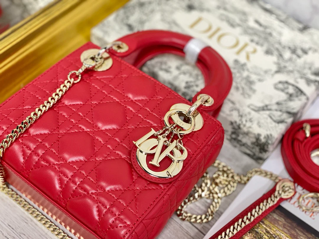 Миниатюрная сумочка Dior Lady Dior - 