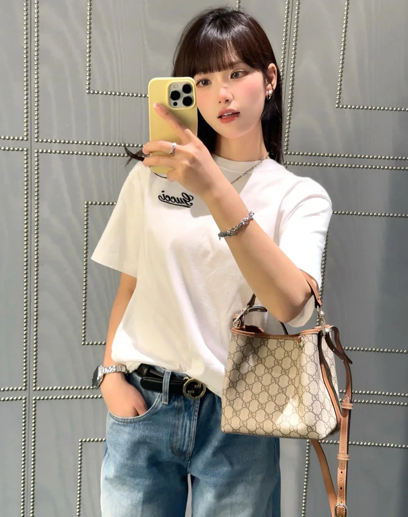 Мини-сумка Gucci 2025 из кожи, коричневая.