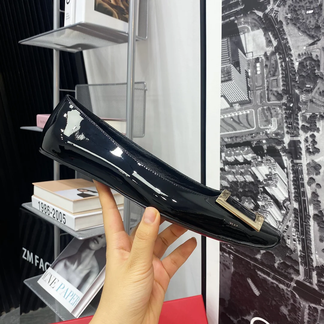 RV-Flat Bottom Square Toe-Black