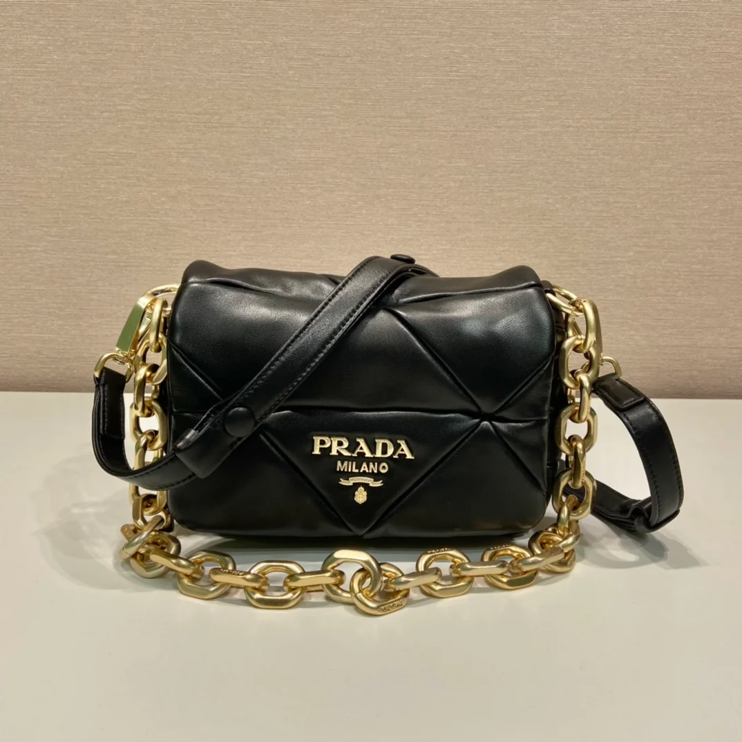 Сумка Prada System из овечьей кожи, черная, 21 см.