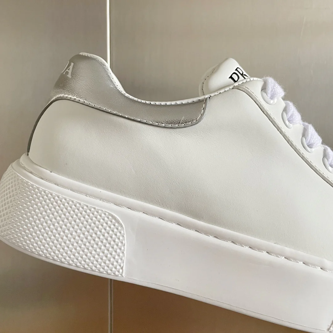 Prada - Новинки ранней весны 2022 года - Повседневные туфли на платформе - 5