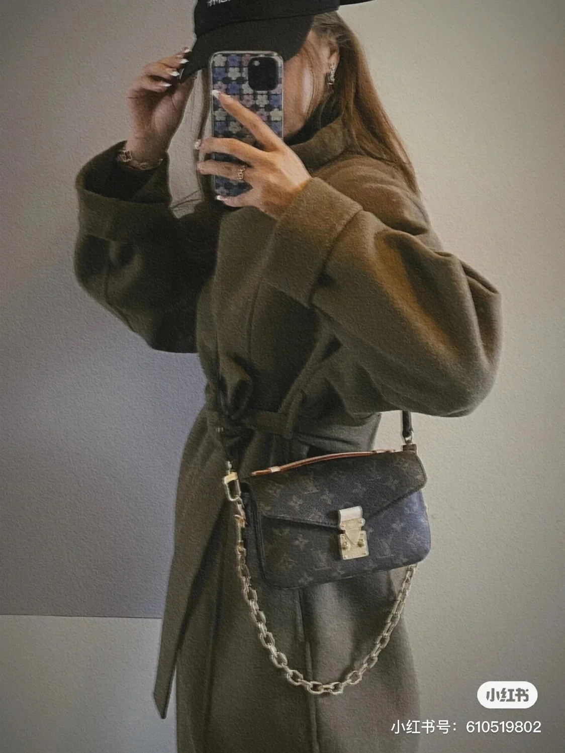 m46279-LV-pochette-metis-east-west-handbag/crossbody bag