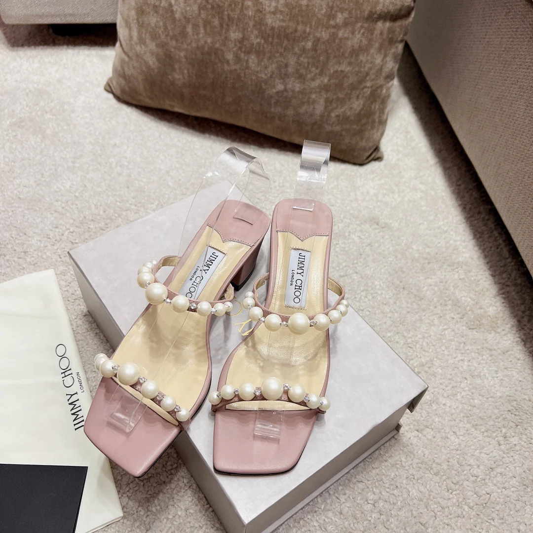 Сандалии Jimmy на толстом каблуке