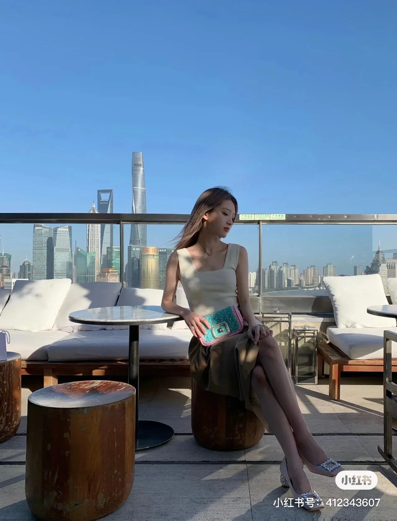 Обувь RV - Новинка сезона осень/зима 2022 - Мюли на низком каблуке - Фотографии в образе