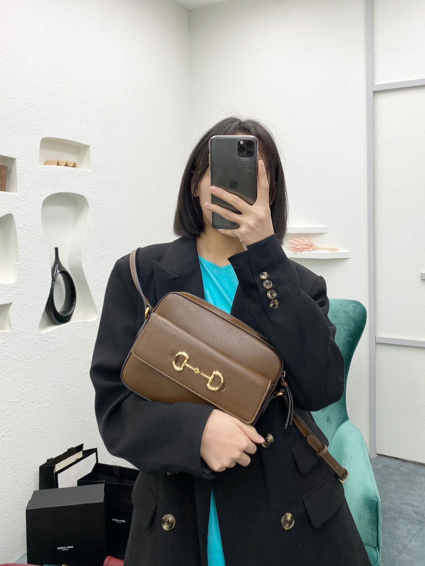 Сумка для фотоаппарата Gucci 1955 с пряжкой в ??виде подковы - 4 шт.