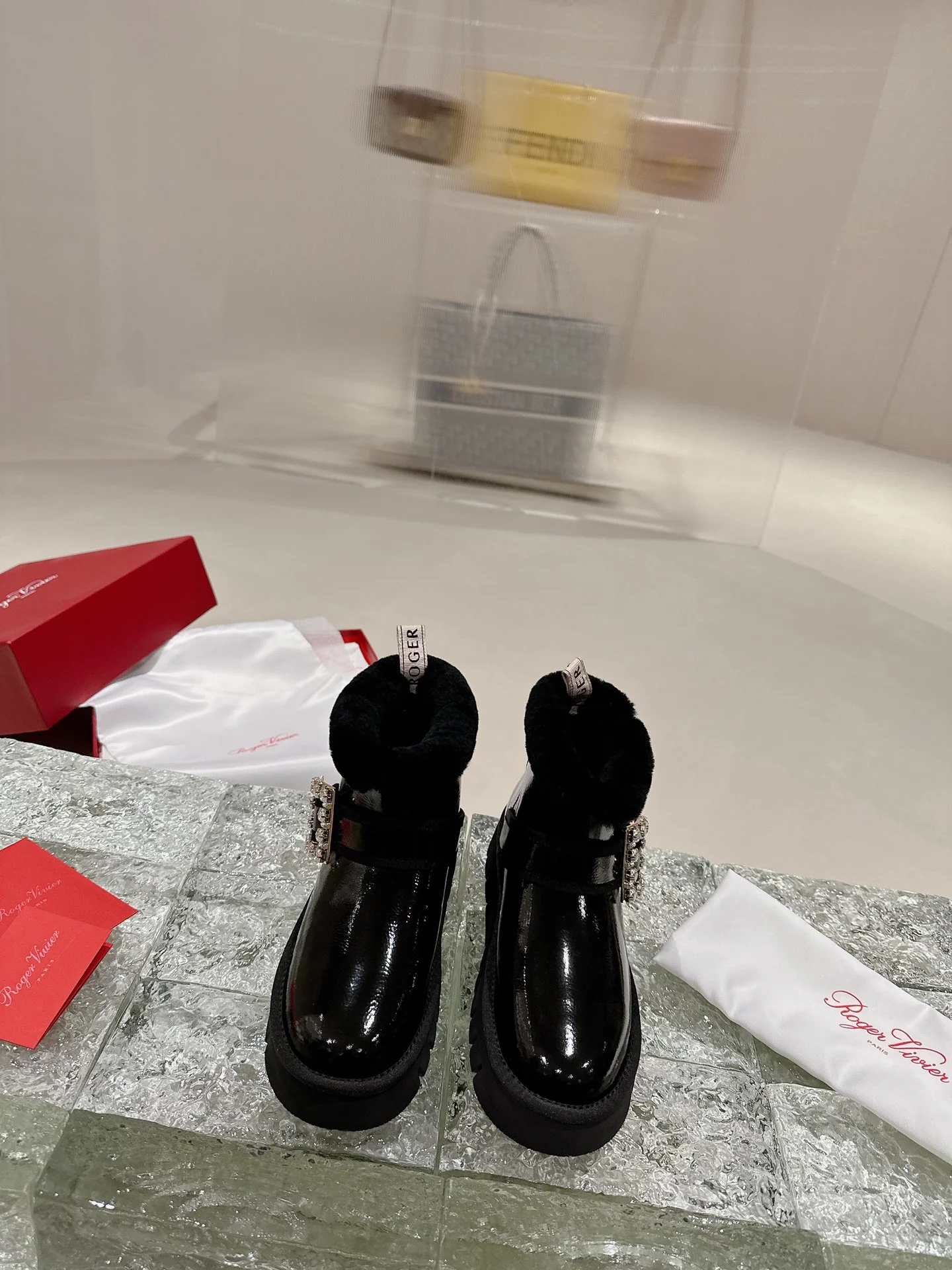 Ботильоны с квадратным носком и пряжкой - 2024 - Кожаные ботильоны - Черные