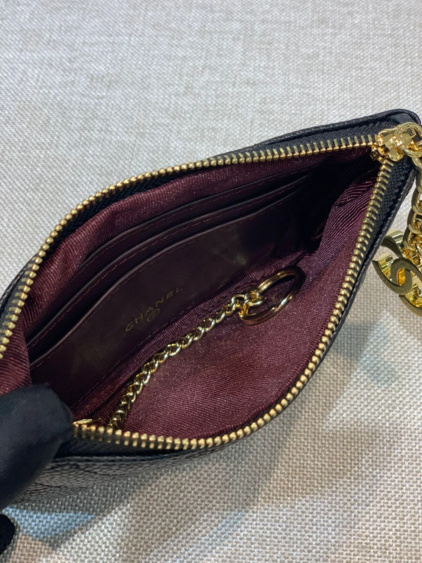 Chanel-经典双C 黑金 拉链零钱包/钥匙包