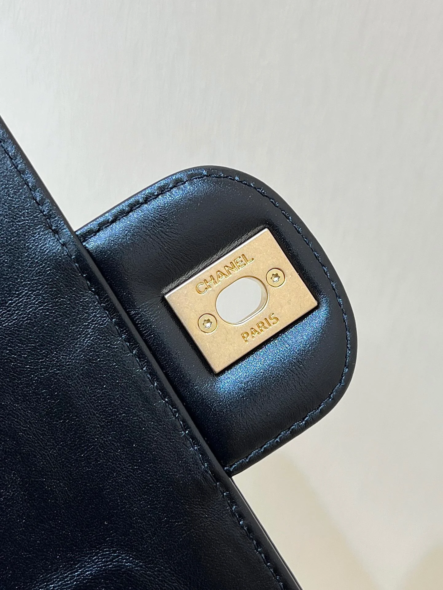 Сумка-боулинг Chanel Maxi - черная