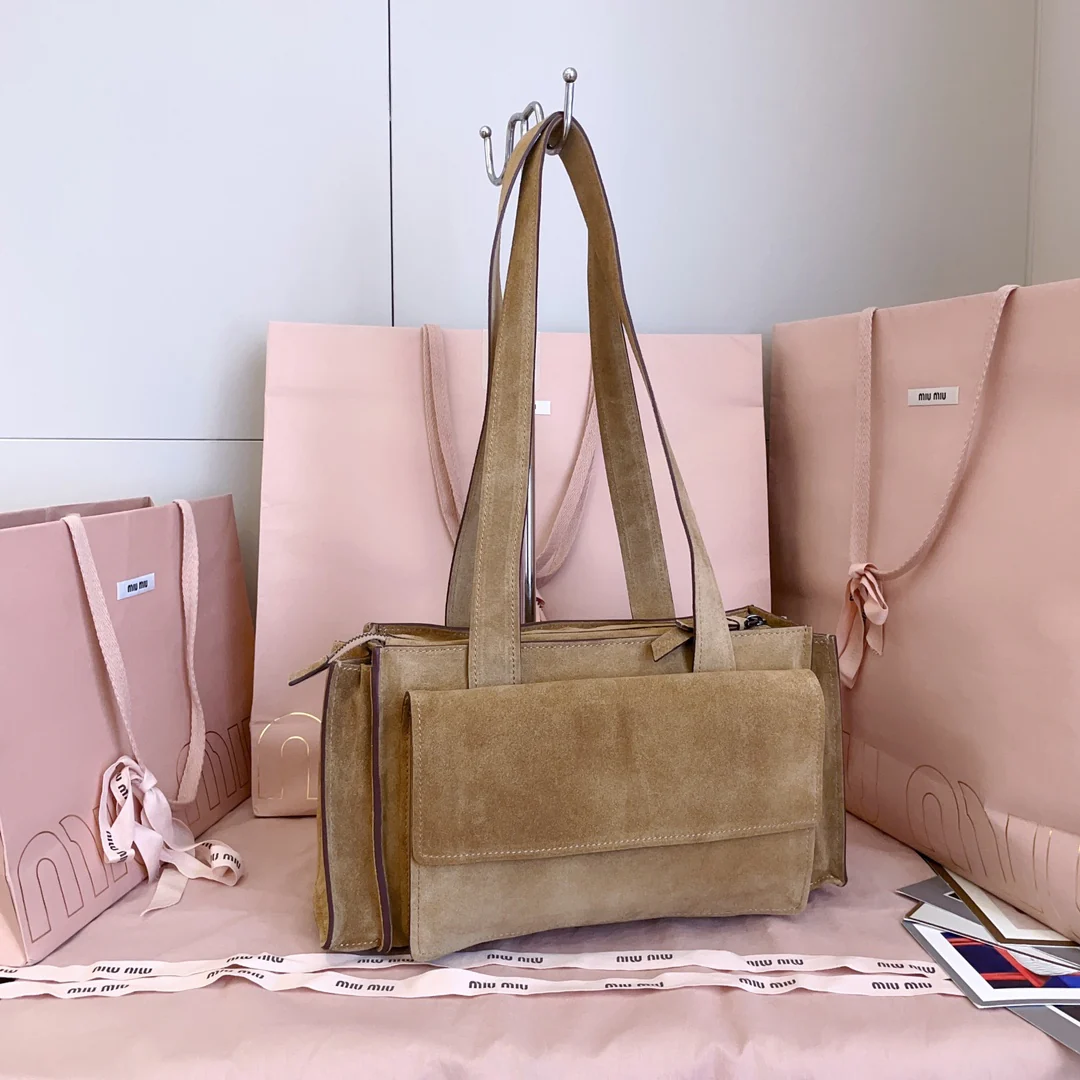 Miu Miu 5ba178 - Замшевая длинная сумка-мессенджер - Цвет хаки