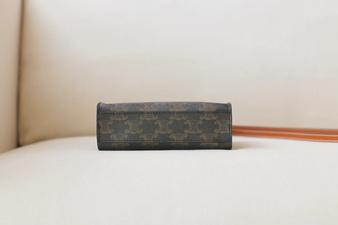 Вышивка Celine Cabas Mini Qixi Festival