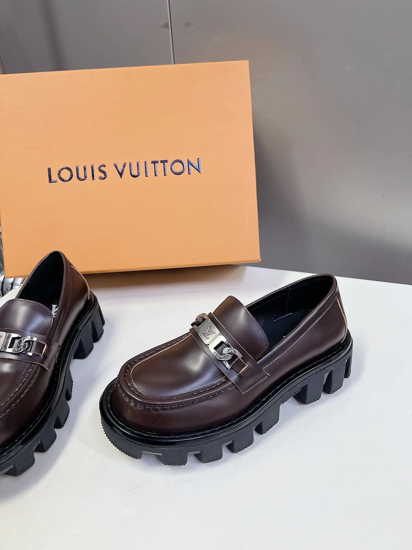 LV - Кожаные туфли на платформе - Темно-коричневые