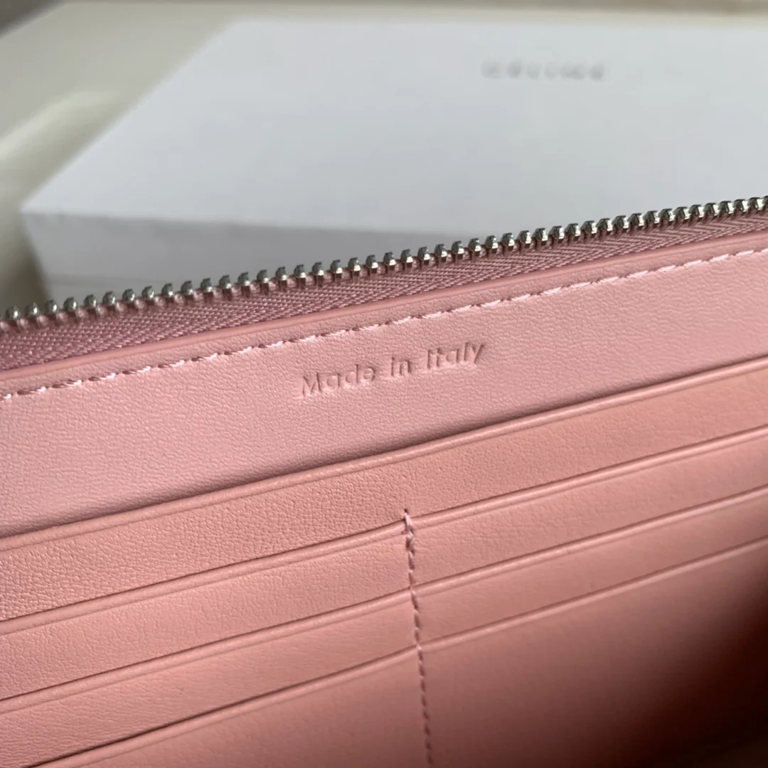 Кошелек Celine с длинной молнией - розовый узор 