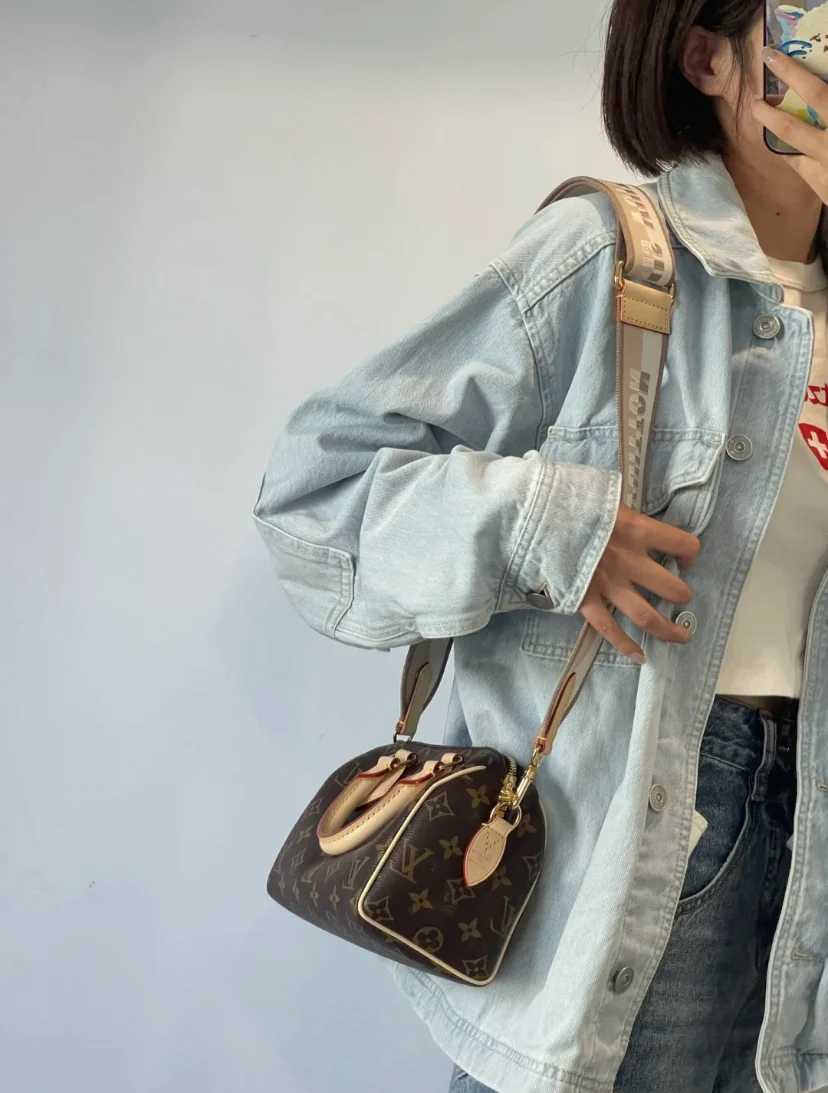 m46234-LV-speedy-bandouliere-20