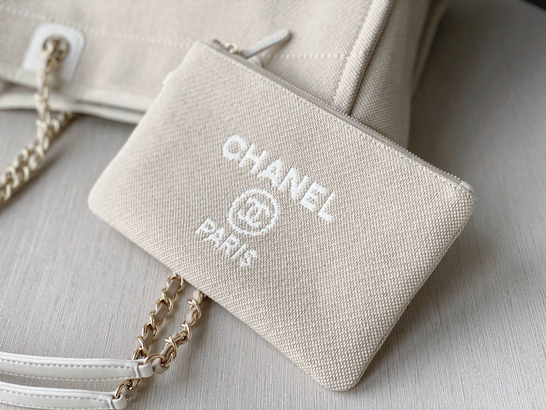 Коллекция Chanel Весна/Лето 2022 - Пляжная сумка - Белая - Маленькая