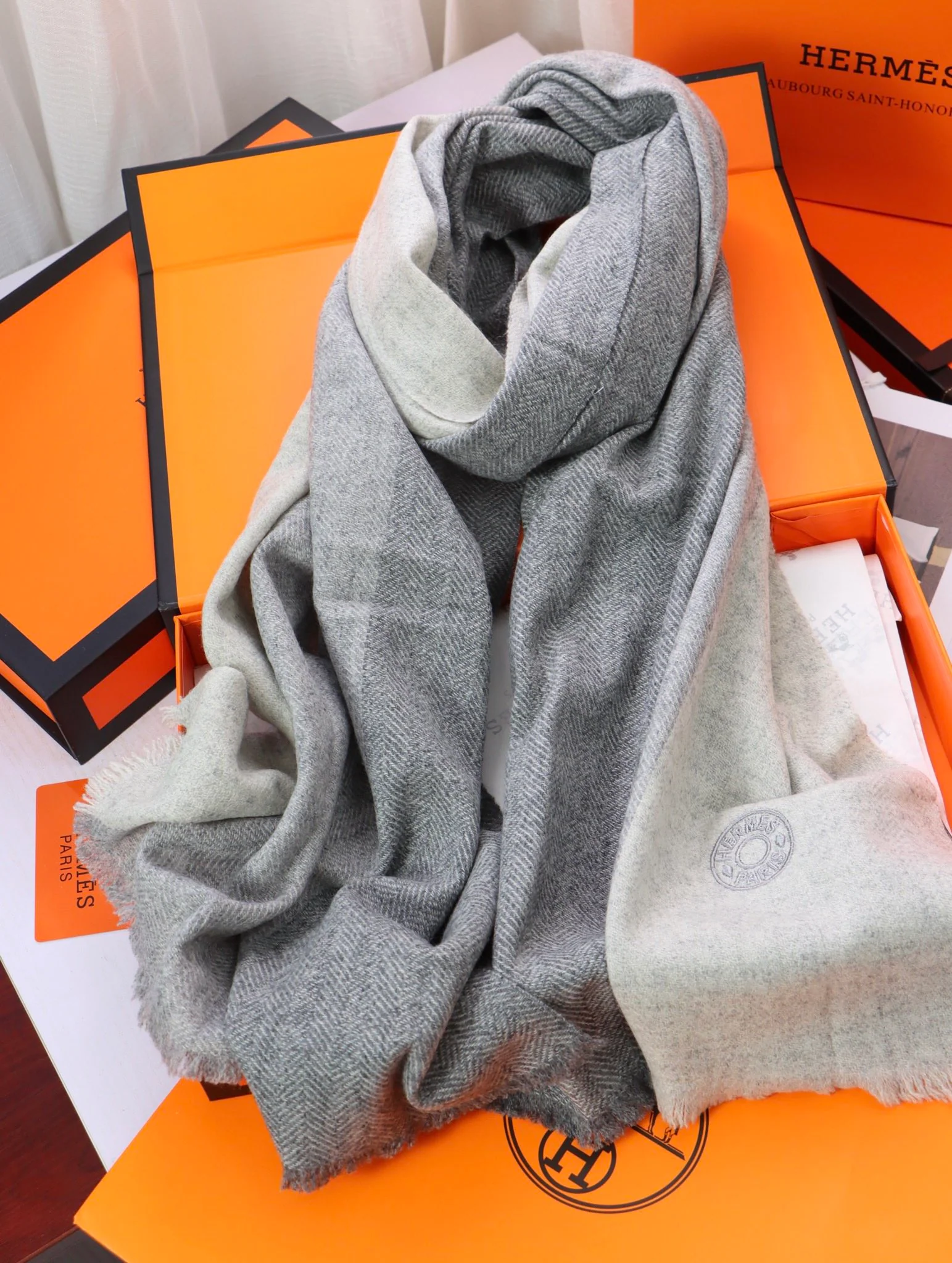 Кашемировый шарф Hermes с нежной текстурой - 63 см - 180 см