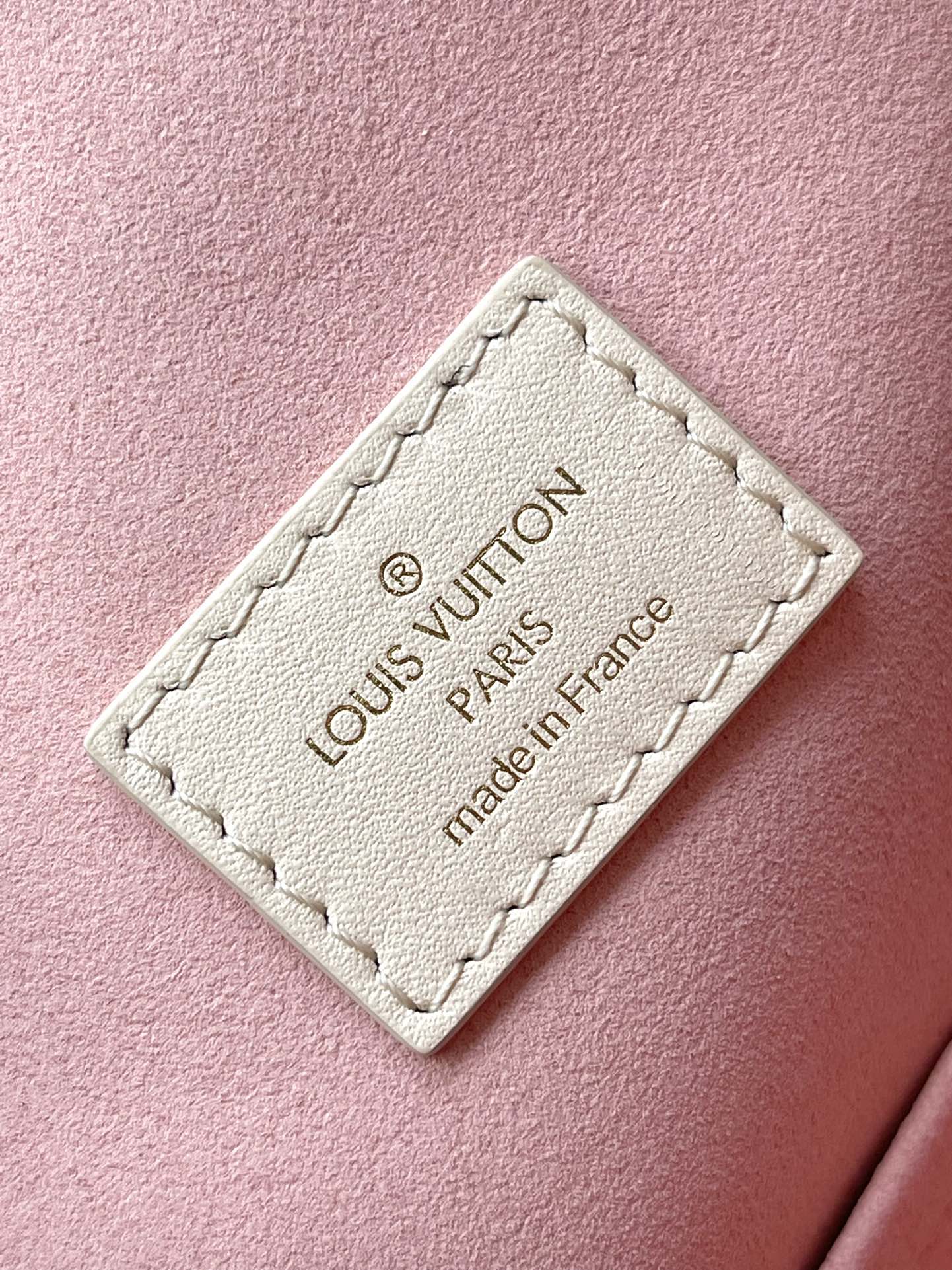 m45397-LV-own-White Backpack