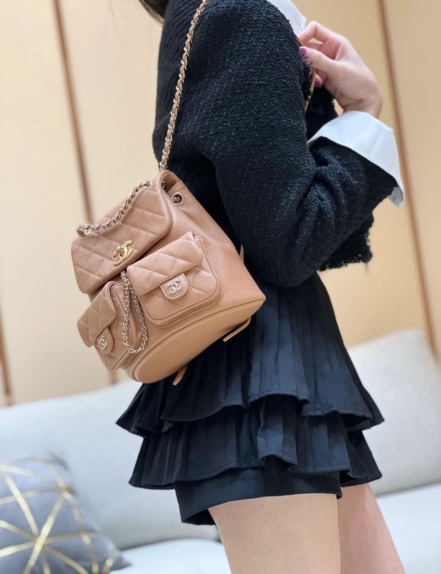 Коллекция Chanel Весна/Лето 2023 - Duma - Кожаный рюкзак ?Личи? - Абрикосовый