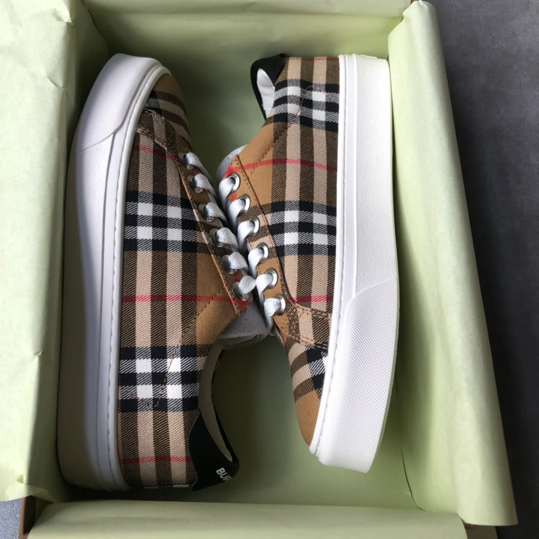 Burberry - Повседневные кроссовки - Парный стиль - В клетку