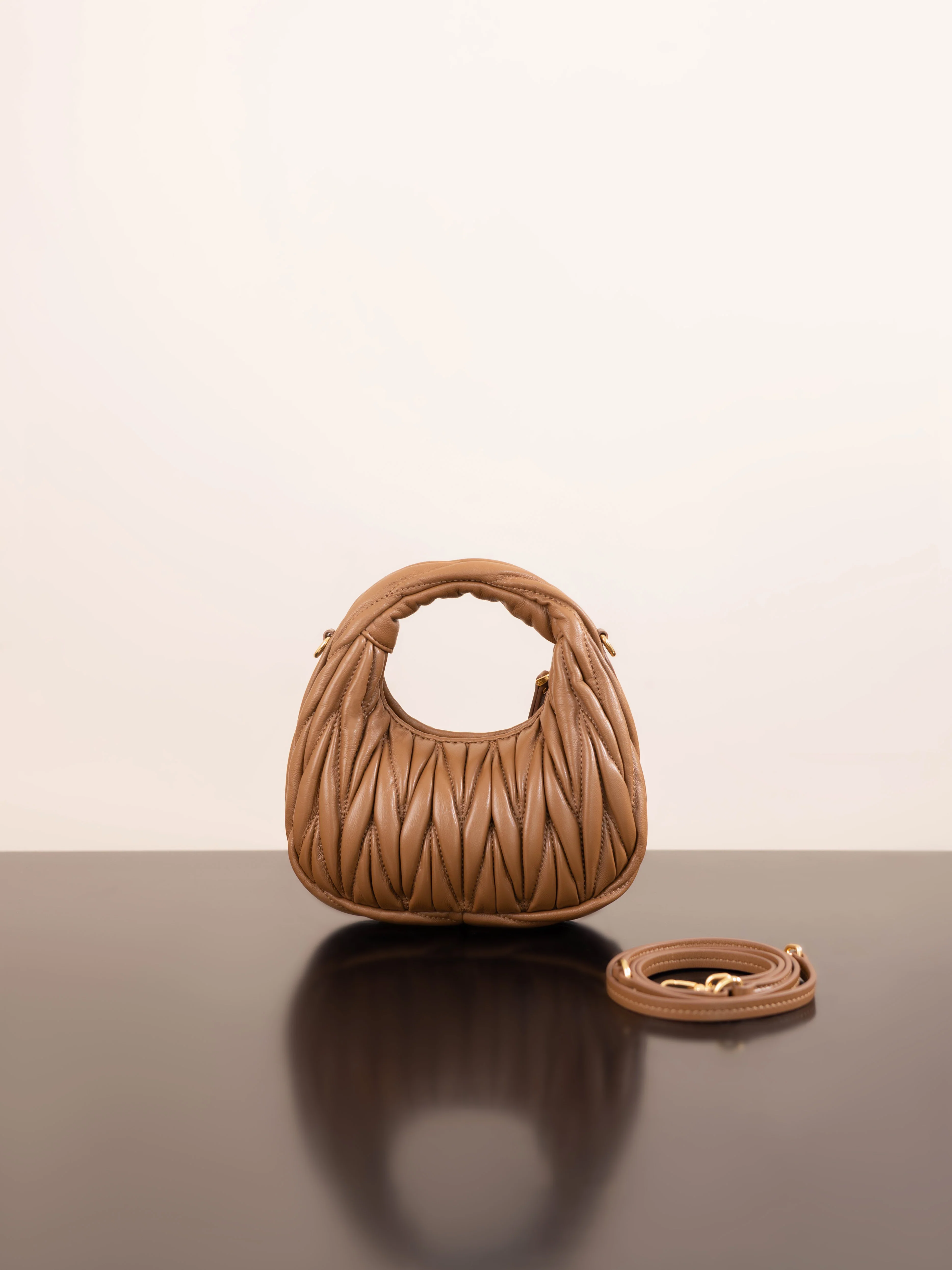 Miu Miu - Мини-сумочка из овечьей кожи - Коричневый