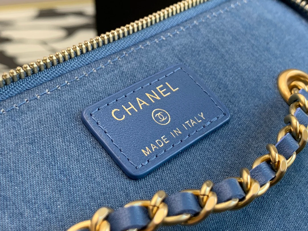 Квадратная коробка Chanel Denim Gold Ball Square Box - светло-голубая