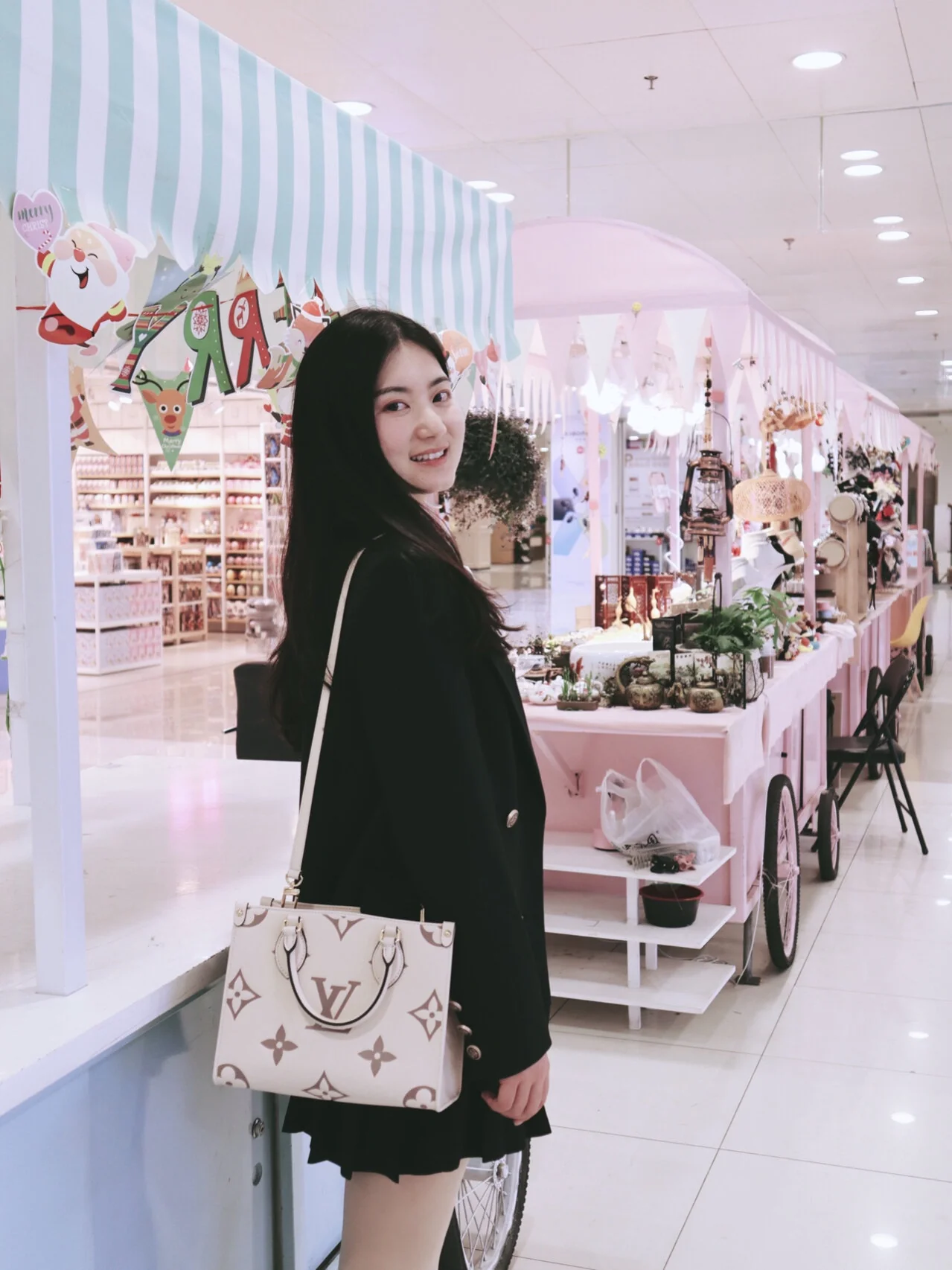 m45495-LV-onthego-mm-Сумка через плечо-белая