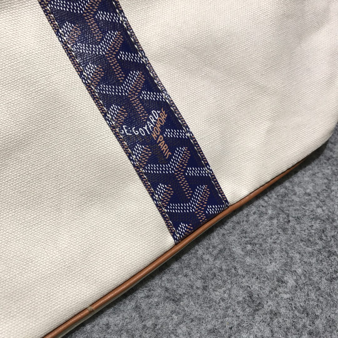 Гойяр-Сен-Луи-Пертюи-синий