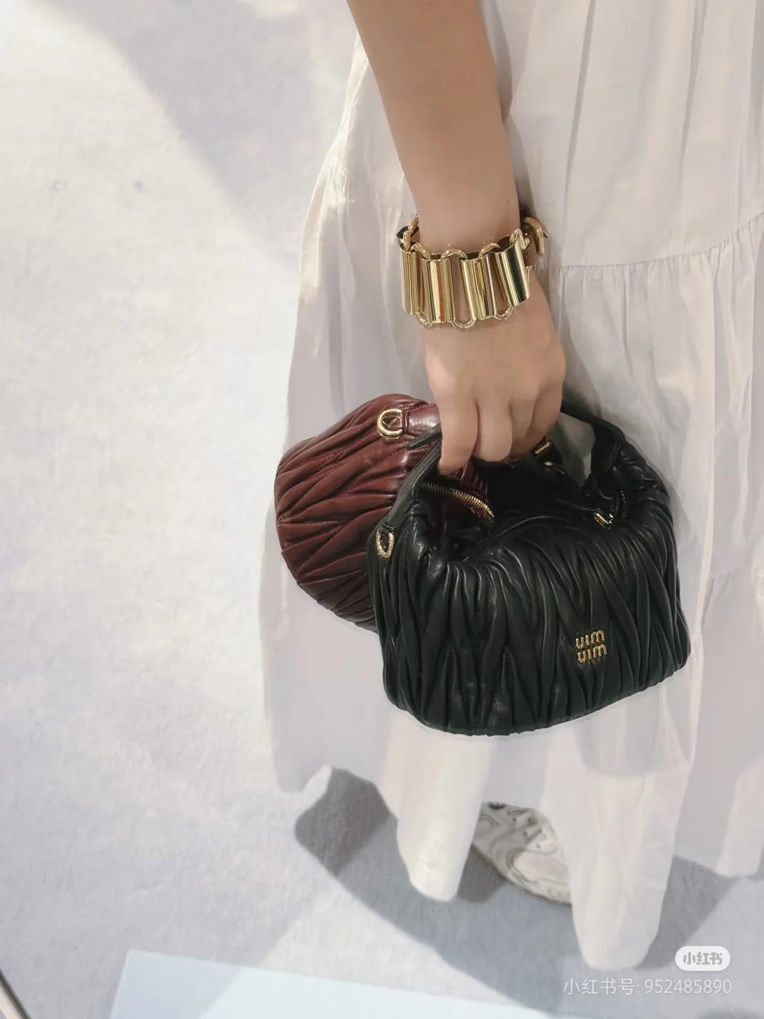 Сумка для ланча Miu Miu-5ne026-matelasse с вышивкой, мини, черная.