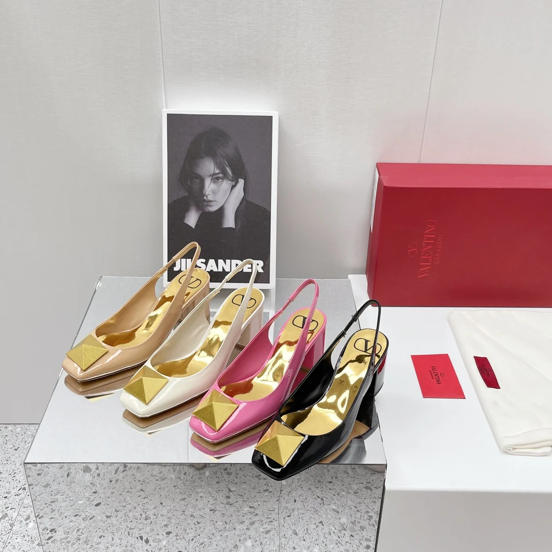 Valentino - Черные туфли на высоком каблуке - Туфли на массивном каблуке