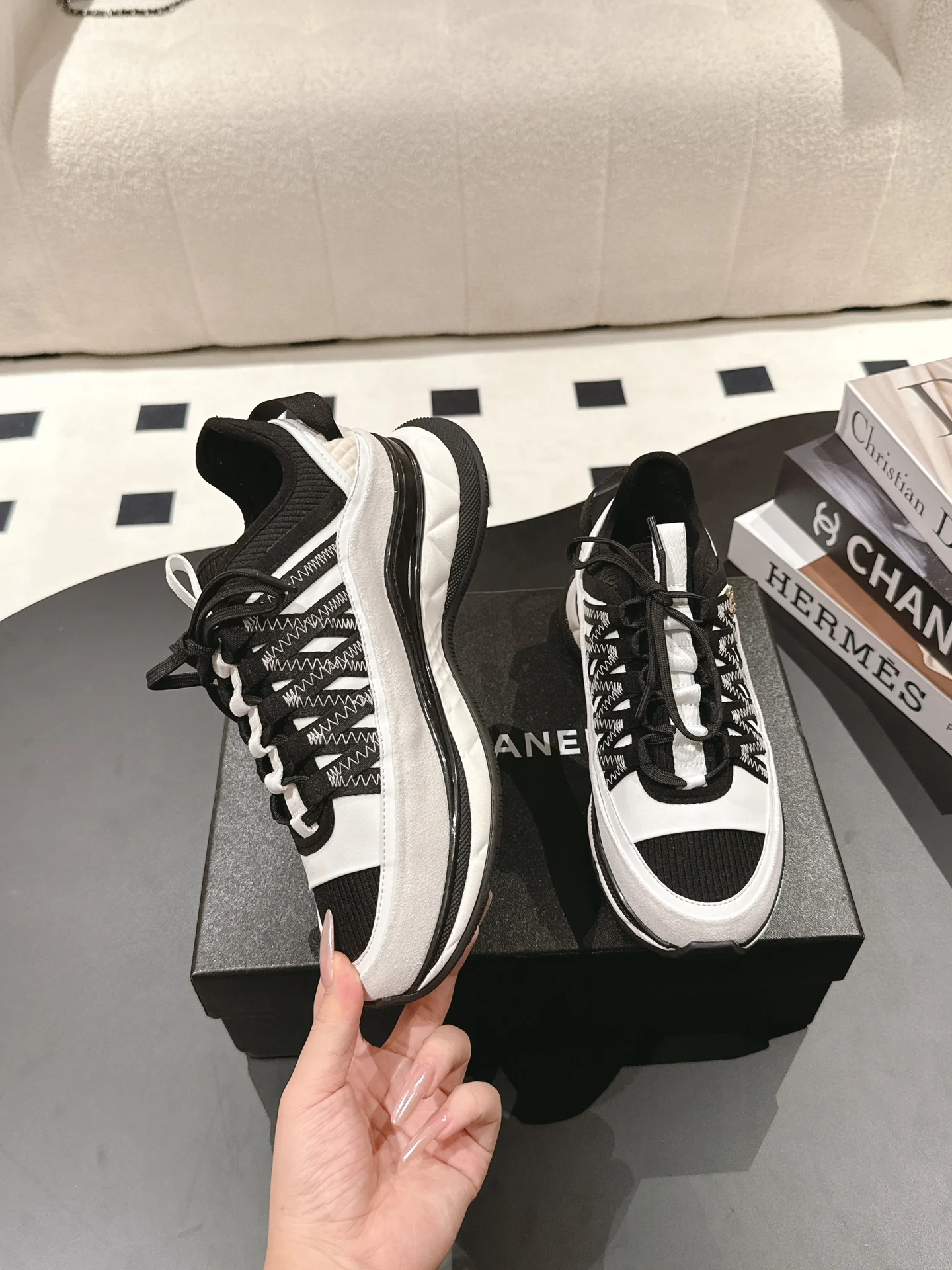 Повседневные туфли Chanel 2025 - черные