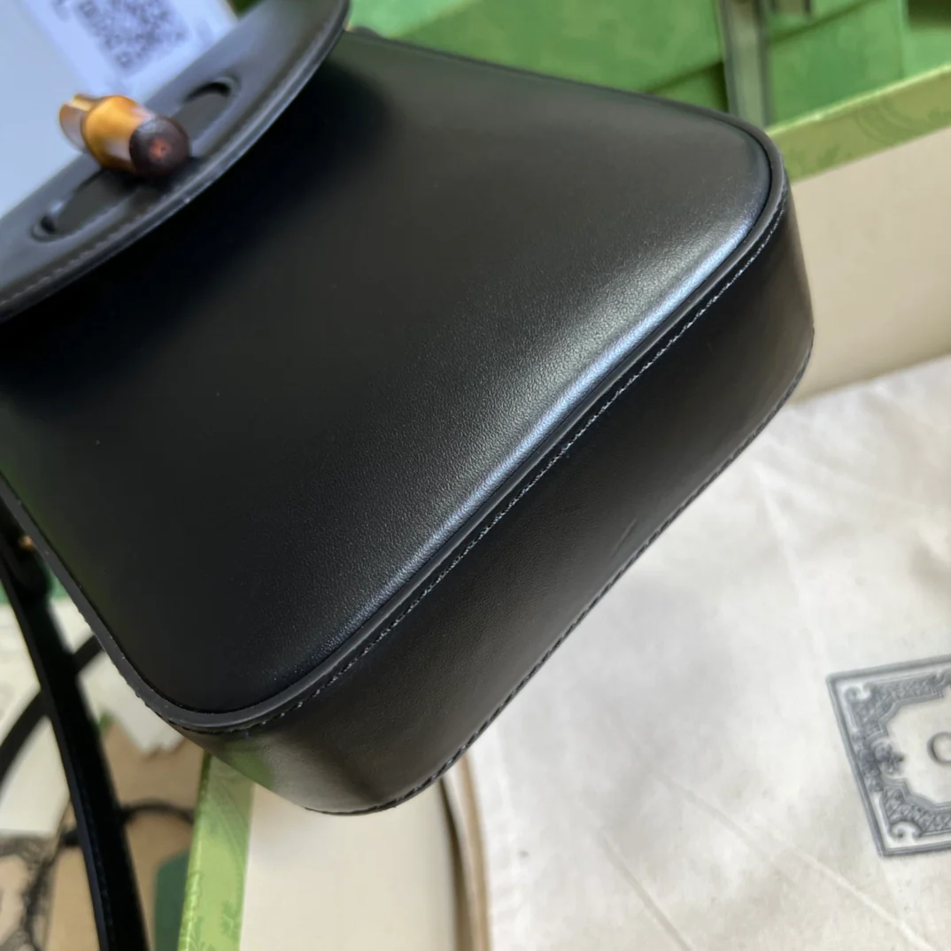 Сумка Gucci из бамбука - 14x16x4 см - Черная - 1 шт.